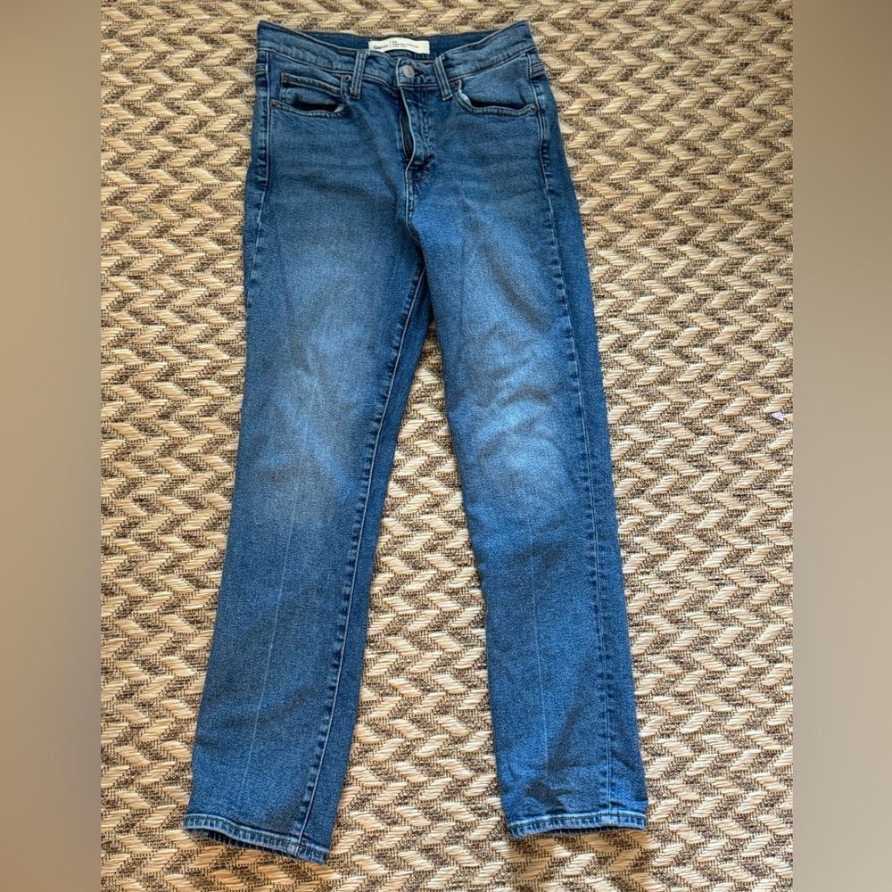 Gap jeans size 27 high waisted great fit